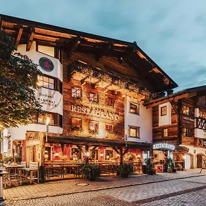 4* Hotel Dorfhotel Glücksschmiede